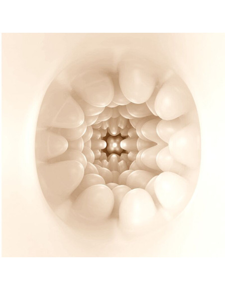 PRETTY LOVE - OLGA VYRIŠKAS MASTURBATORIUS IŠ KŪNO