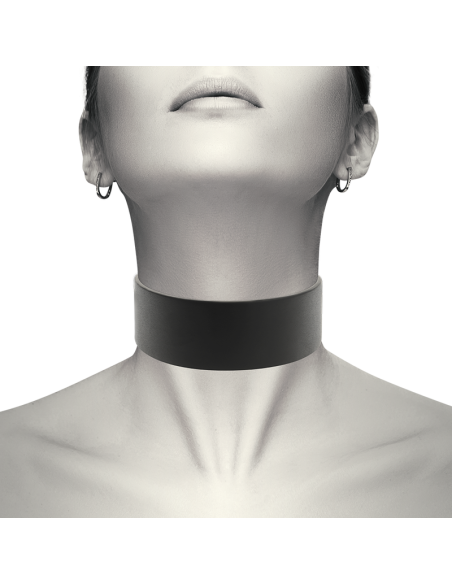 COQUETTE CHIC DESIRE - VEGAN LEATHER CHOKER