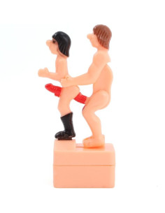 DIABLO PICANTE - JOKE DOLLS SEKSUALI POZICIJA IŠ UŽ NUGAROS SU STRING MAN-MAN