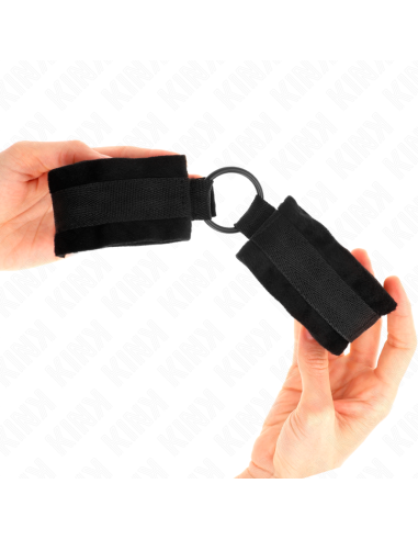 KINK - BEGINNER FUR HAND CUFFS 25 CM WITH O-RING 4 CM BLACK ADJUSTABLE 15-25 CM